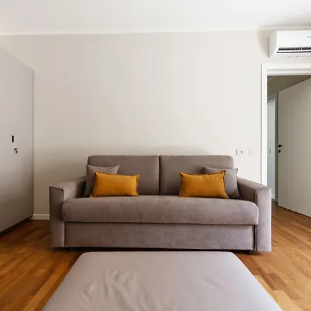 Breeze Daire Cernobbio